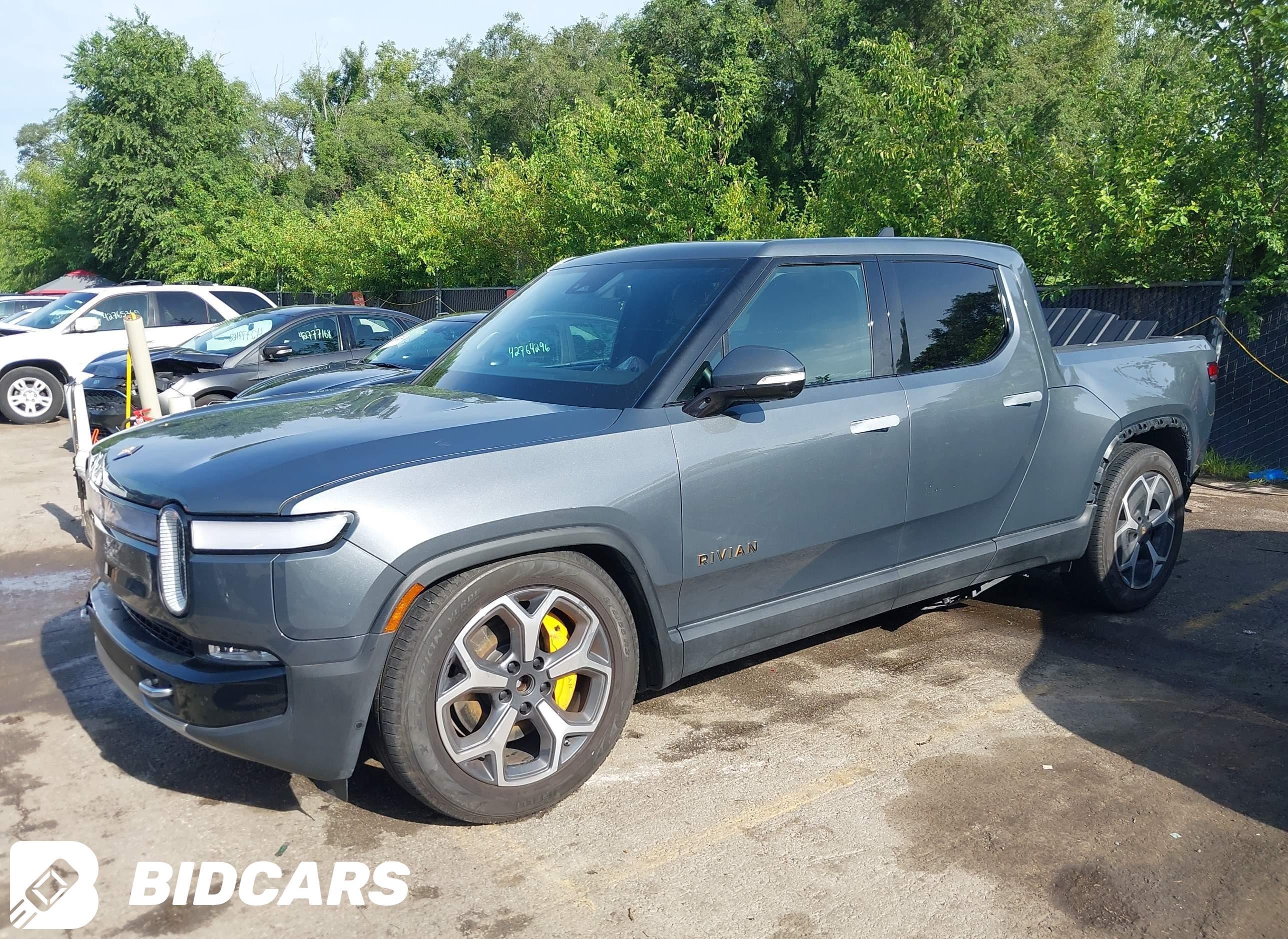 R1T Quad Rivian купить в Москве с доставкой из США